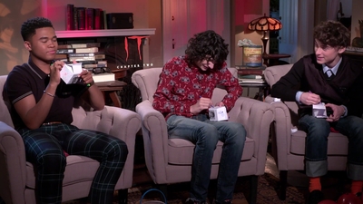 2019-09-04_-_Collider_Extras_It_Chapter_Two_Cast_Interview_mp45569.jpg