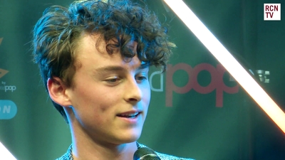 2019-10-25_-_Red_Carpet_News_TV_-_MCM_London_Comic_Con_2019_mp45589.jpg