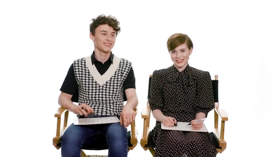 2020-03-07_-_Netflix_-_Wyatt_Oleff_and_Sophia_Lillis_BFF_Test_mp411095.jpg