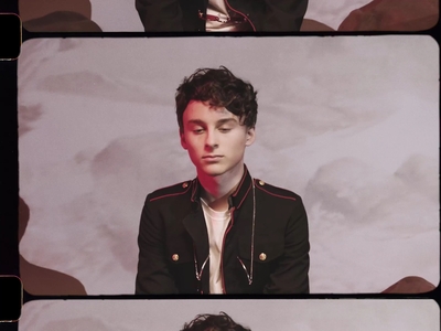 2020-03-10_-_NETFLIX_x_FLAUNT_MAGAZINE_-_Wyatt_Oleff_mp411336.jpg