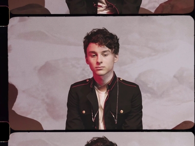 2020-03-10_-_NETFLIX_x_FLAUNT_MAGAZINE_-_Wyatt_Oleff_mp411338.jpg