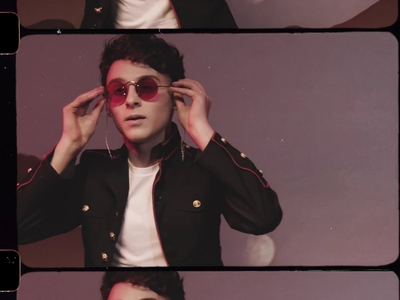 2020-03-10_-_NETFLIX_x_FLAUNT_MAGAZINE_-_Wyatt_Oleff_mp411353.jpg