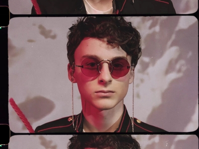 2020-03-10_-_NETFLIX_x_FLAUNT_MAGAZINE_-_Wyatt_Oleff_mp411366.jpg