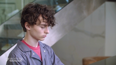 2021-02-07_-_Meet_Wyatt_Oleff_on_Fanmio_mp412788.jpg