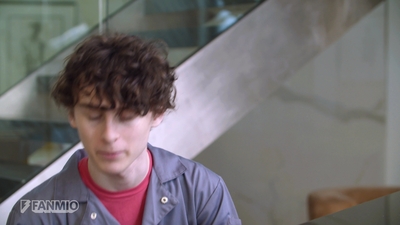 2021-02-07_-_Meet_Wyatt_Oleff_on_Fanmio_mp412796.jpg