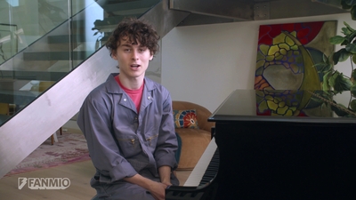 2021-02-07_-_Meet_Wyatt_Oleff_on_Fanmio_mp412822.jpg