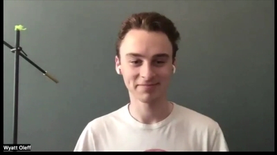 2022-06-14_-_uInterview_-_The_Year_Between_Interview_mp45252.jpg