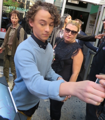 2017-08-30_-_Celeb_Sightings_281129.jpg